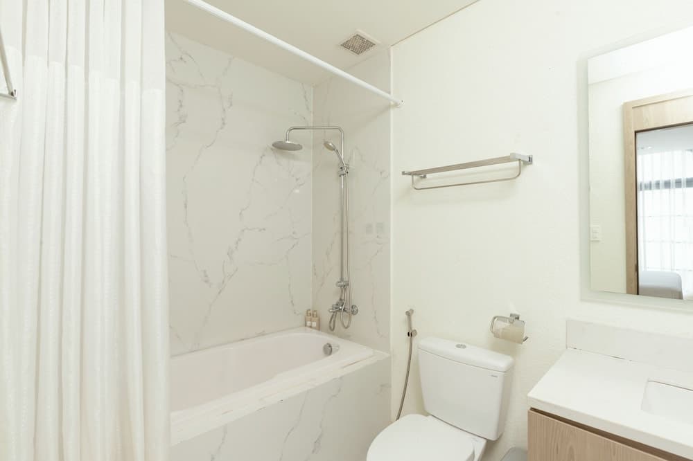 S Home Apartment by DDH photo 9