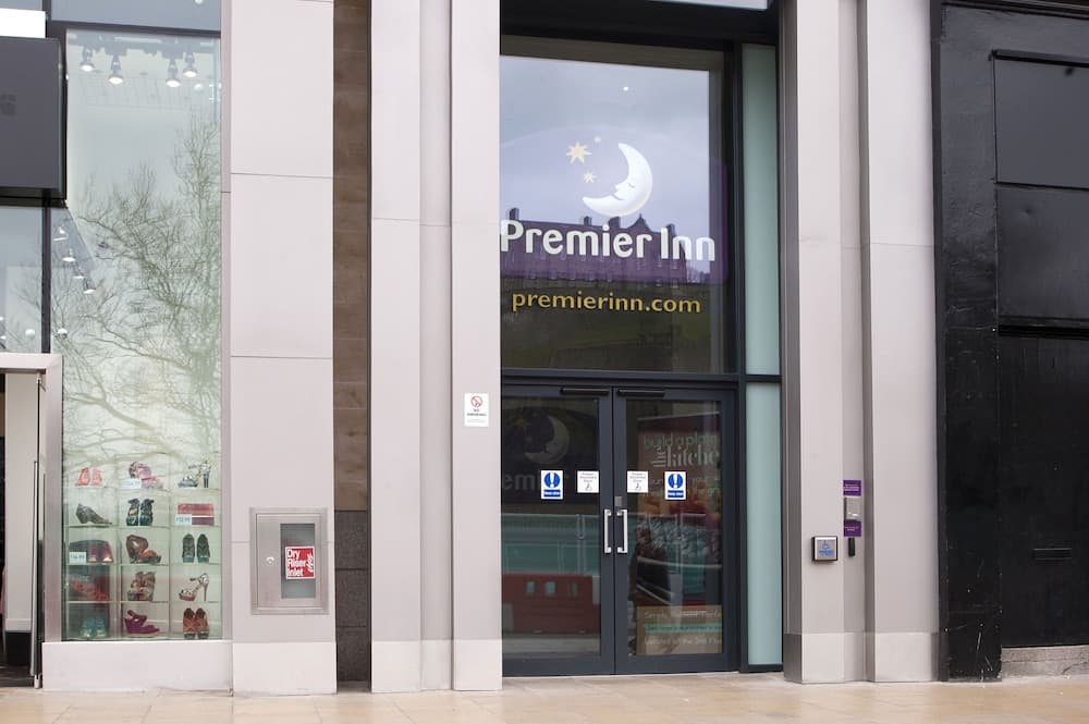 Premier Inn Edinburgh - Princes Street