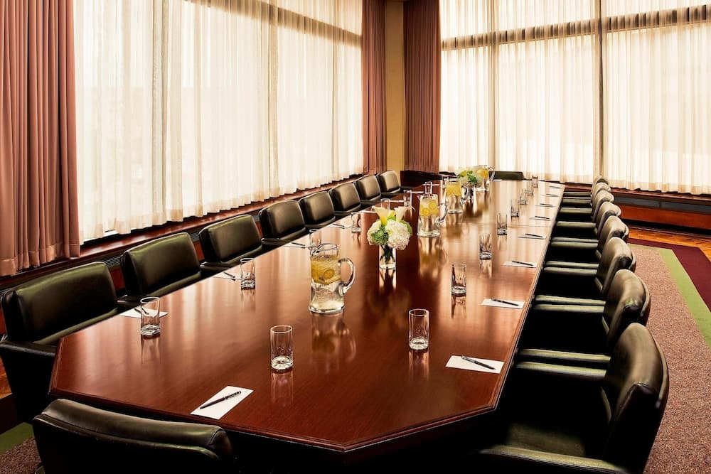 Sheraton Greensboro at Four Seasons photo 7