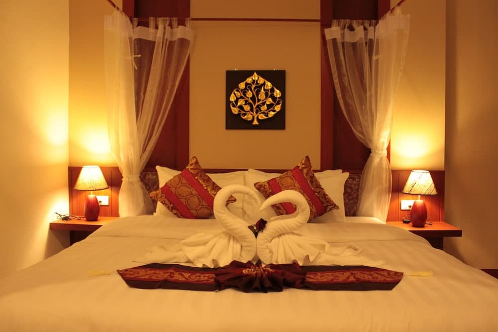 Patong Hemingway's Hotel photo 8