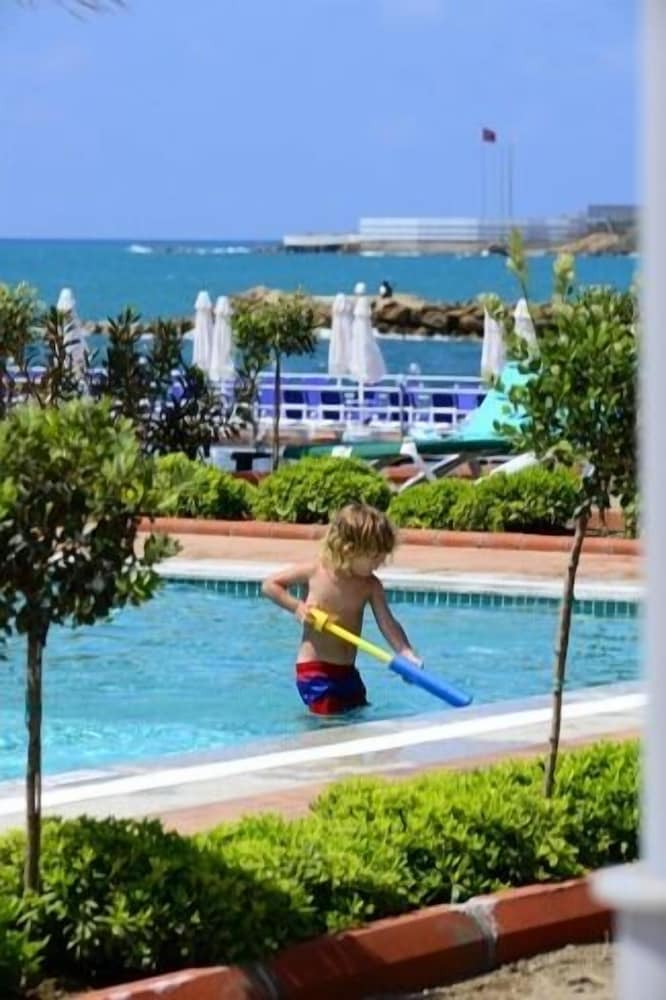 Vikingen Infinity Resort & Spa - All Inclusive photo 3