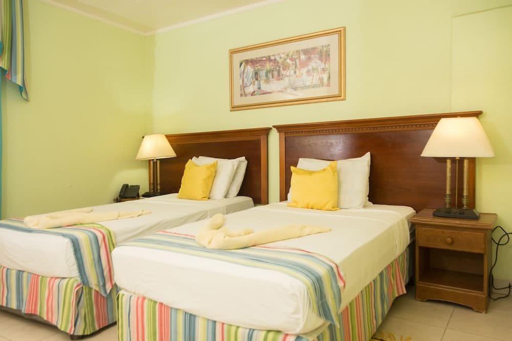 Palm Garden Hotel photo 2