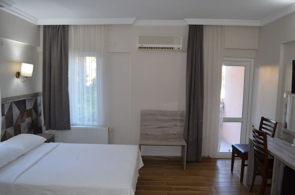 Megas Hotel photo 9