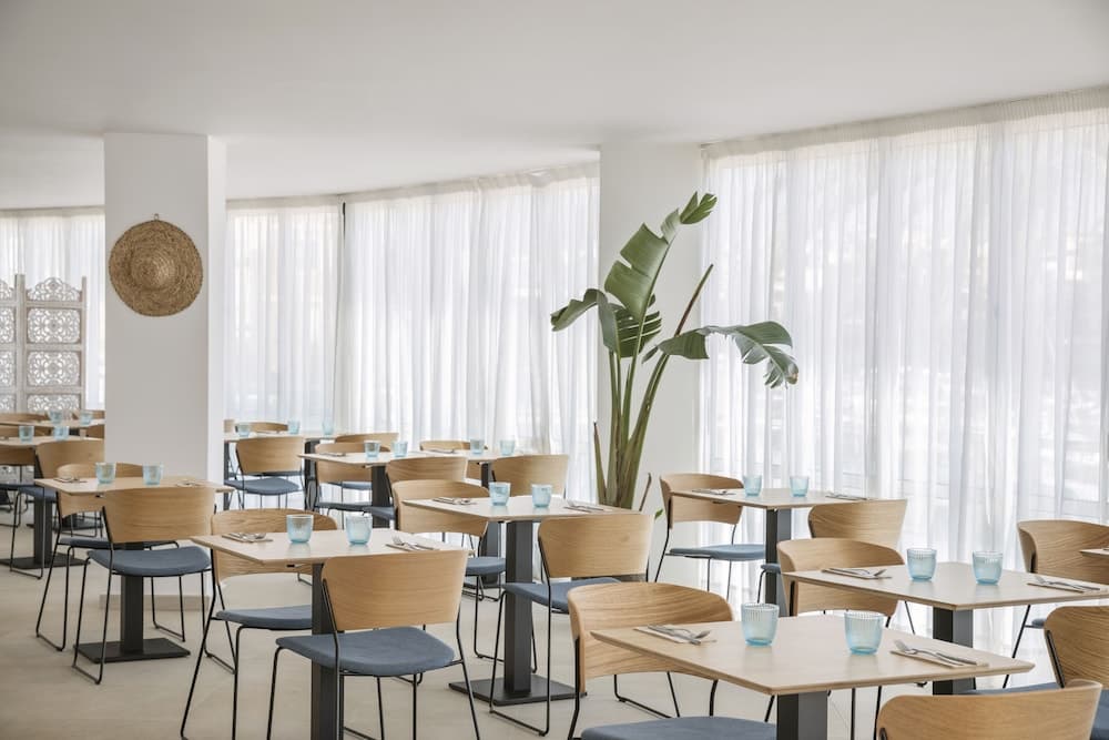 Portodrach Aparthotel & Suites photo 8