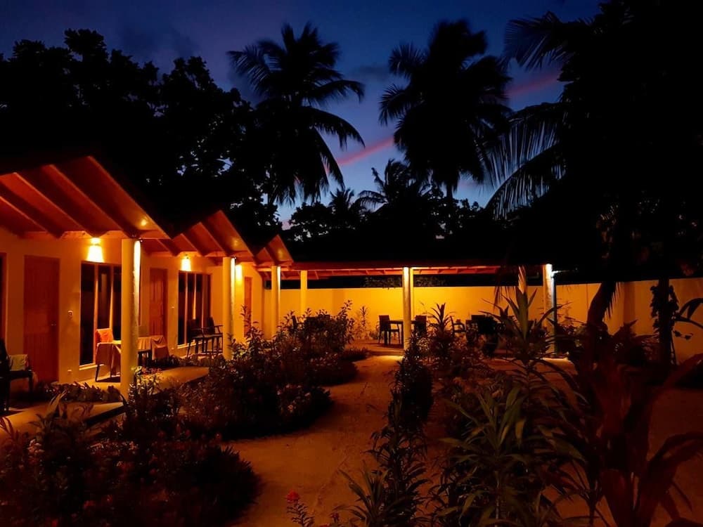Thoddoo Beach Holiday Inn photo 3