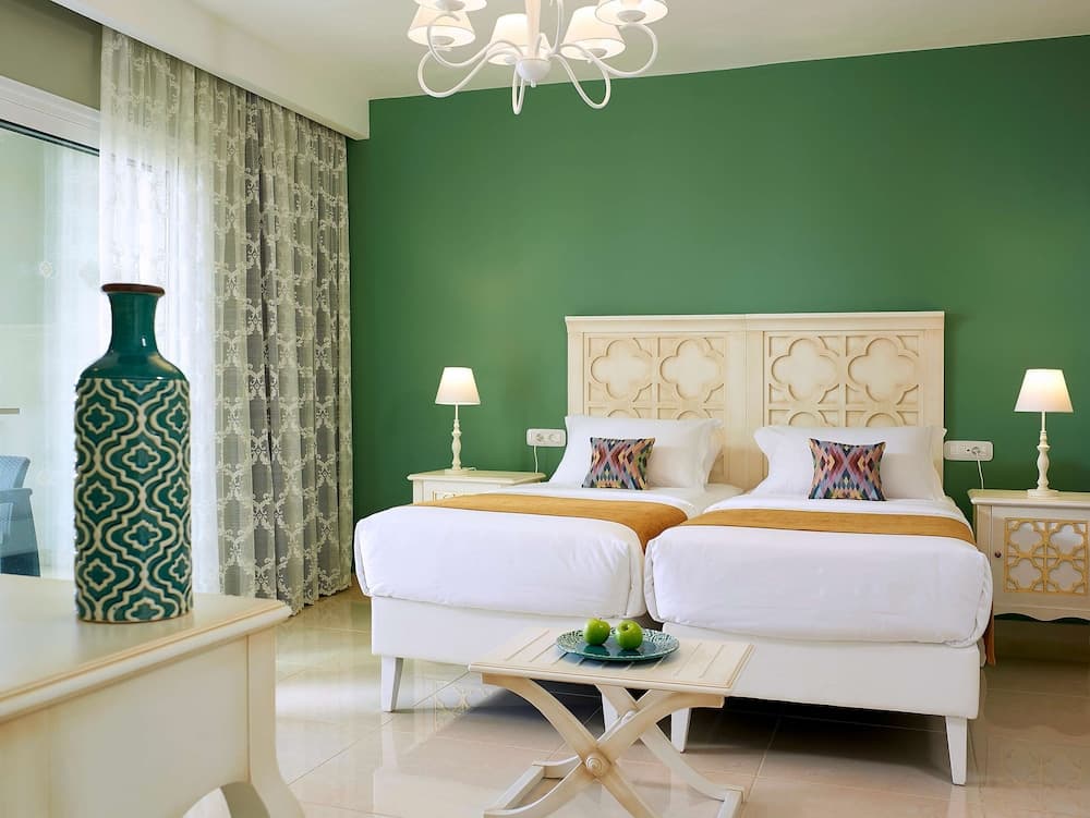 Anemos Luxury Grand Resort photo 6