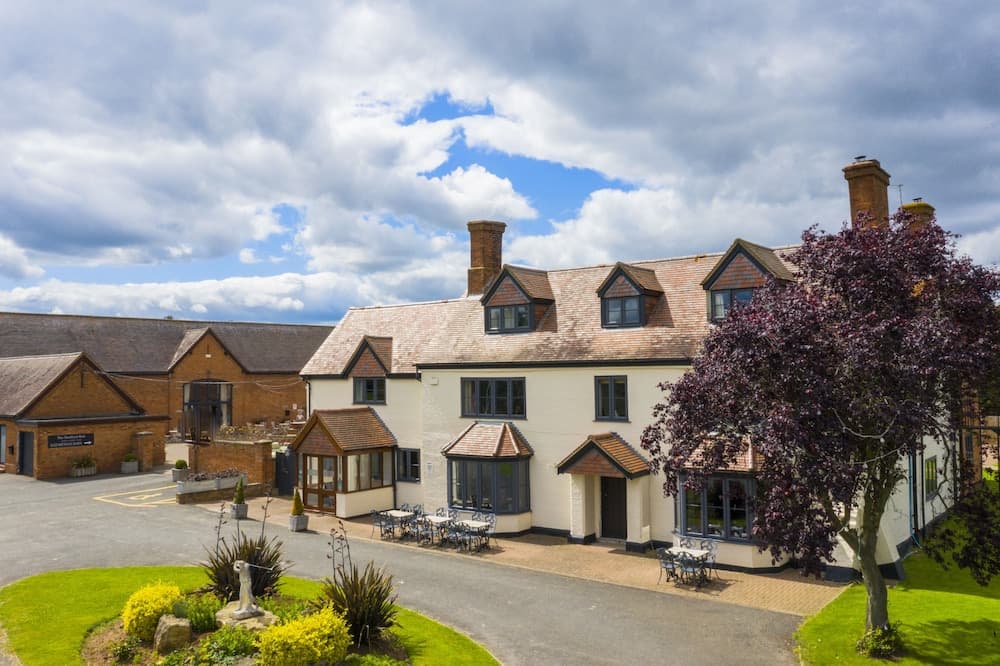 The Stratford Park Hotel & Golf Club