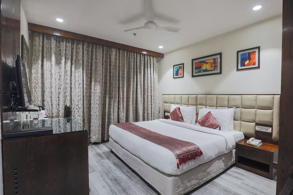 Hotel Blue Stone - Nehru Place photo 7