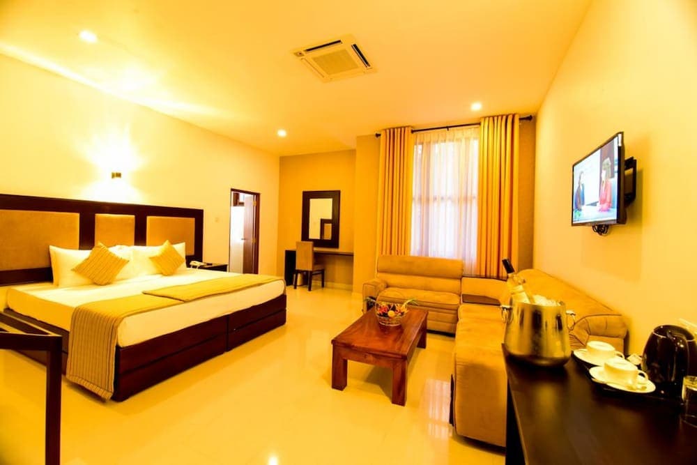 Full Moon Garden Hotel photo 7