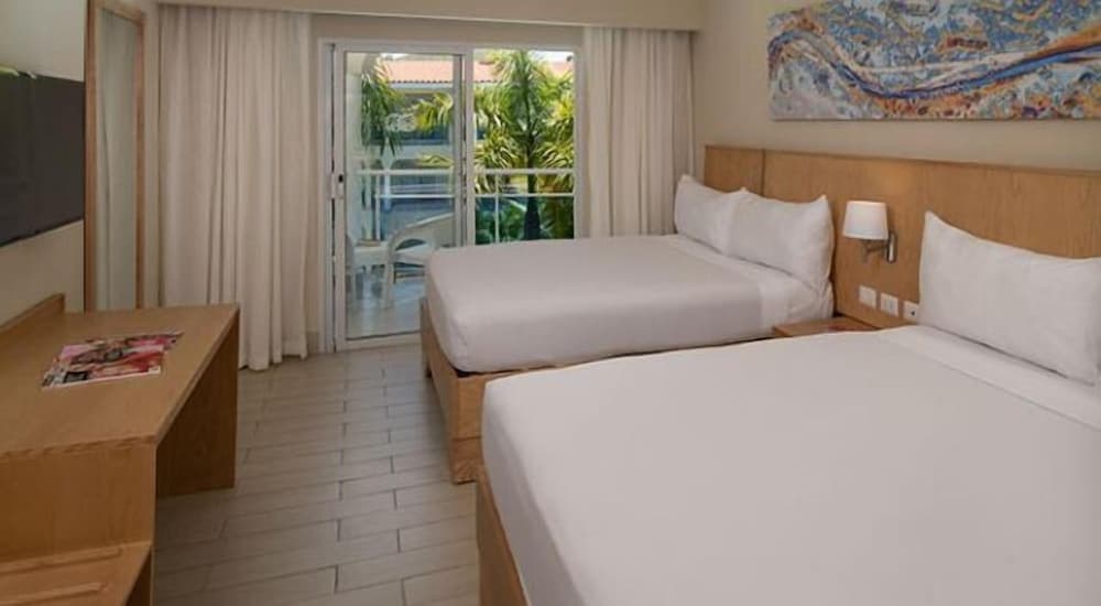 Affordable Luxury Vacation photo 8