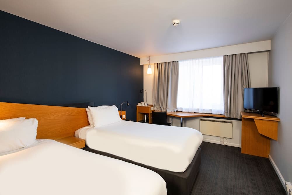 Holiday Inn Express Peterborough by IHG photo 3