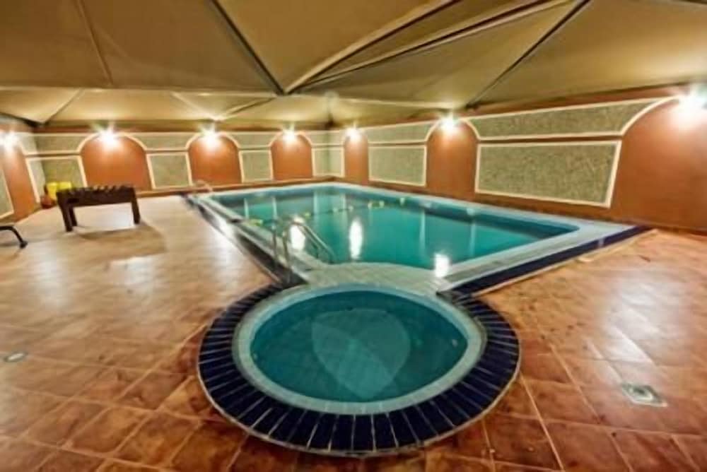 Dolphin Beach Resort photo 3