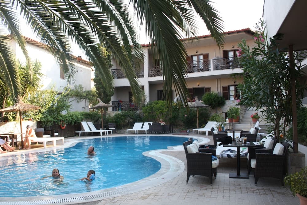 Stamos Hotel photo 4
