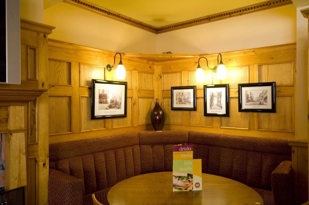 Premier Inn Dunfermline photo 4