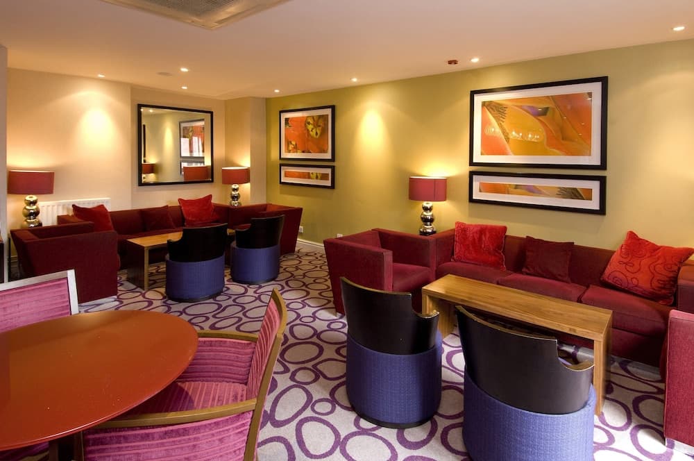 Premier Inn Manchester Old Trafford photo 8
