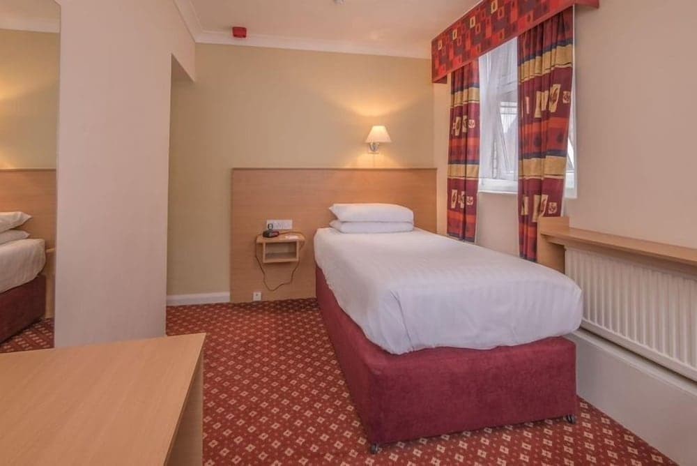 Crewe Arms Hotel photo 9