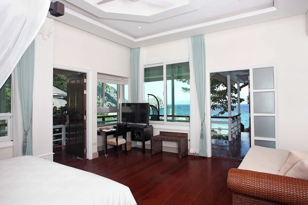 Matinloc Island Resort photo 9