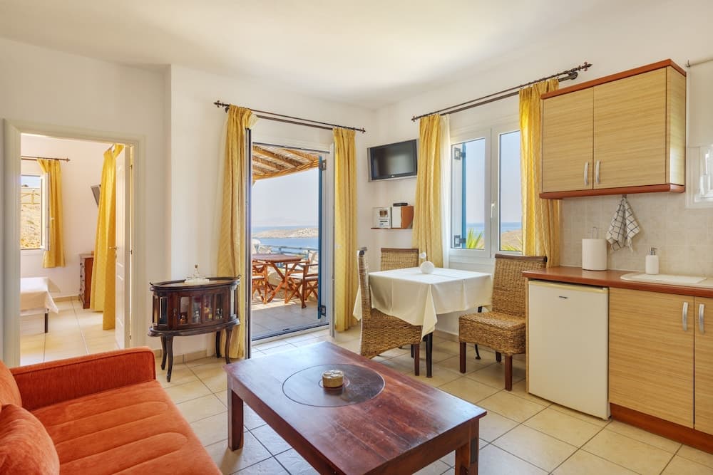 Sunrise Beach Suites photo 8