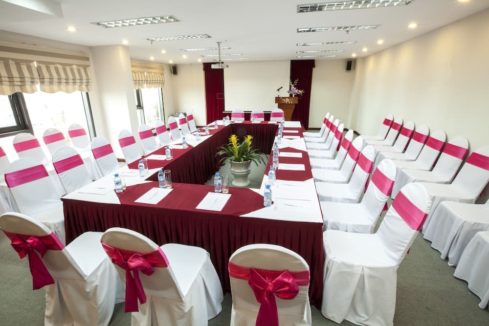 meeting & event spaces