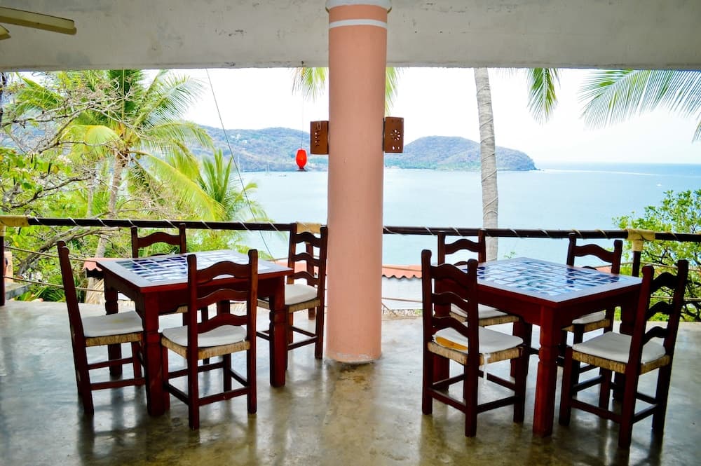 Catalina Beach Resort photo 5
