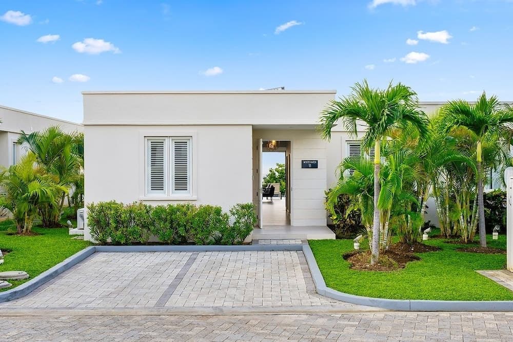 Westmoreland Hills - Whitehaven by Blue Sky Luxury
