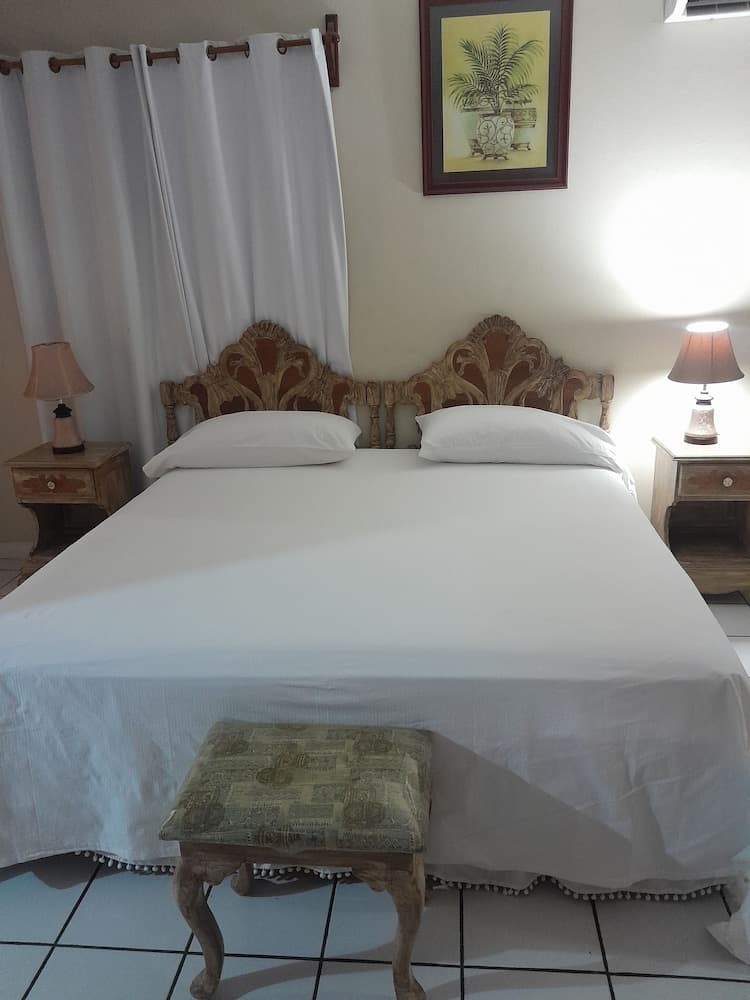 Blue Turquoise Sea Villa photo 9
