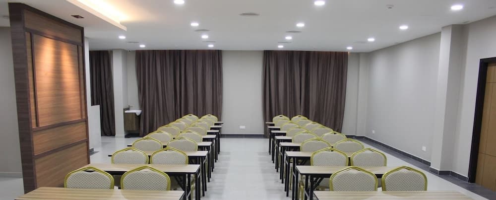 meeting & event spaces