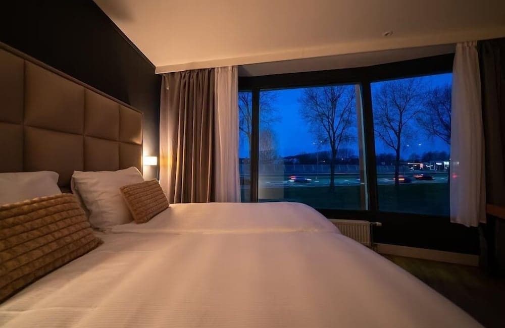Ma Airport Hotel photo 5
