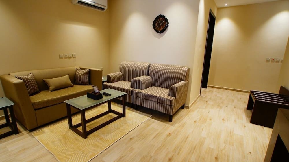 Al Muhaidb Residence Sudair photo 9