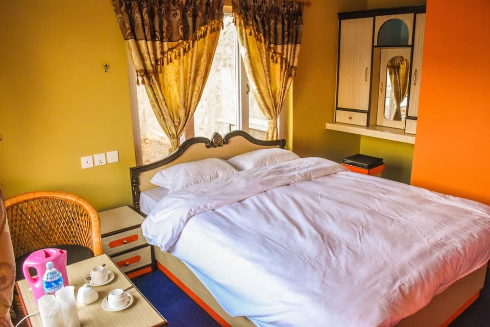 Hotel Seven Lake Paradise photo 2