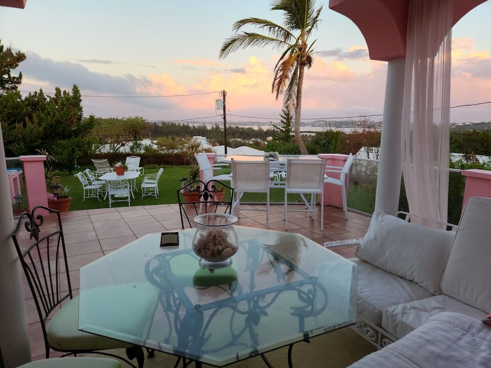 Bermuda Connections Guest House photo 8