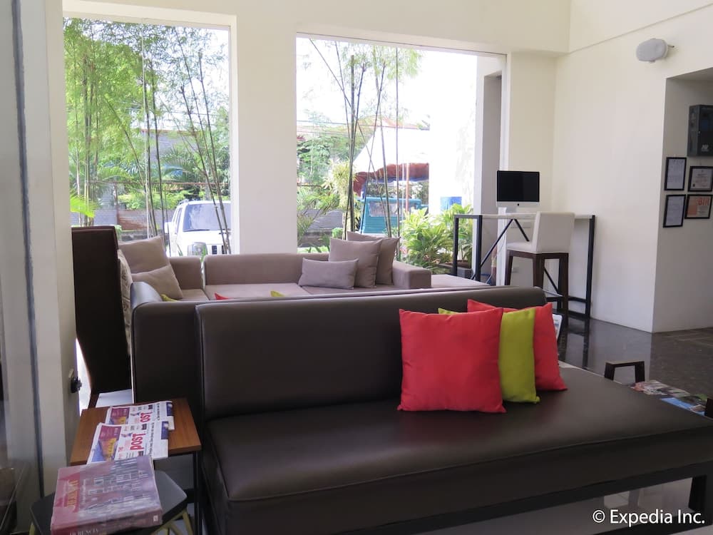 Home Crest Hotel photo 4