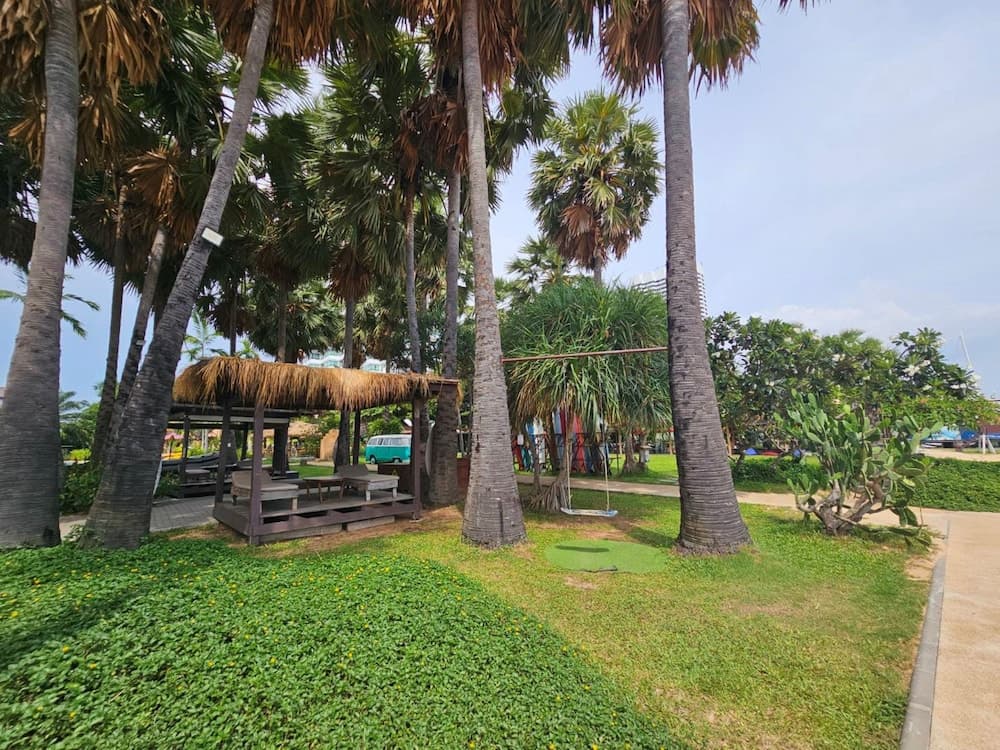 Botany Beach Resort Pattaya photo 9