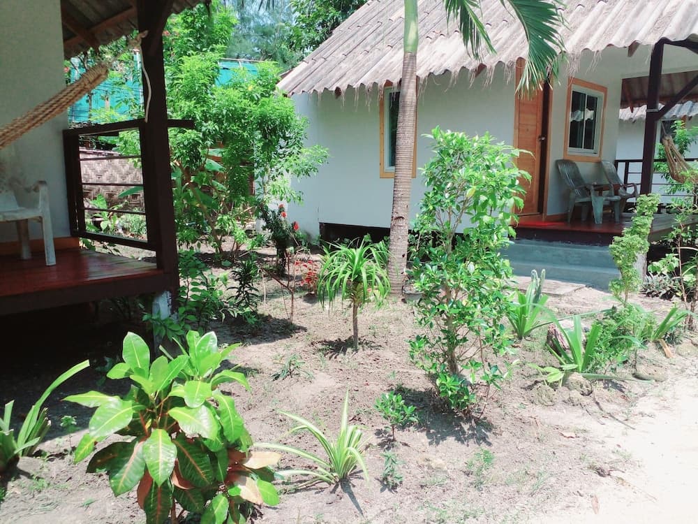 Lipe Garden Beach Resort photo 6