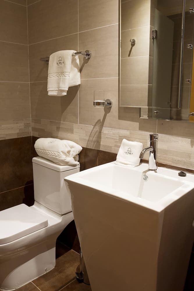 La Perla Hotel photo 8