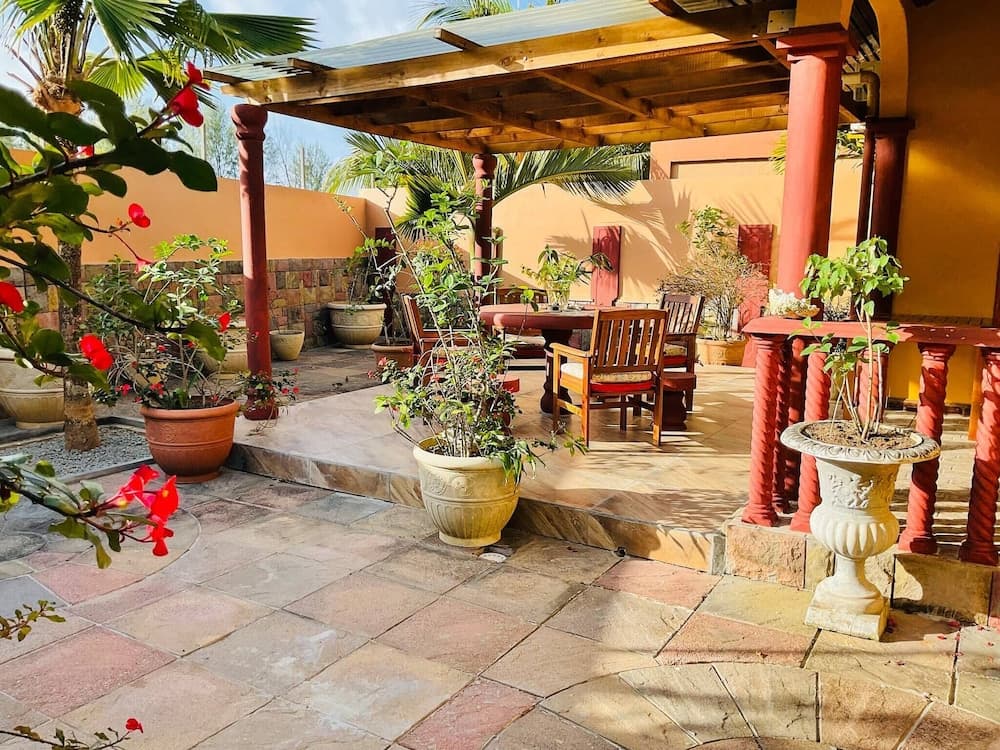 Room-effie Mountain View Halona Villa