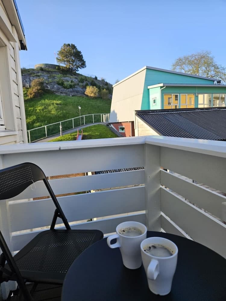 Wonderfully Located, 2bedroom, Balcony photo 6