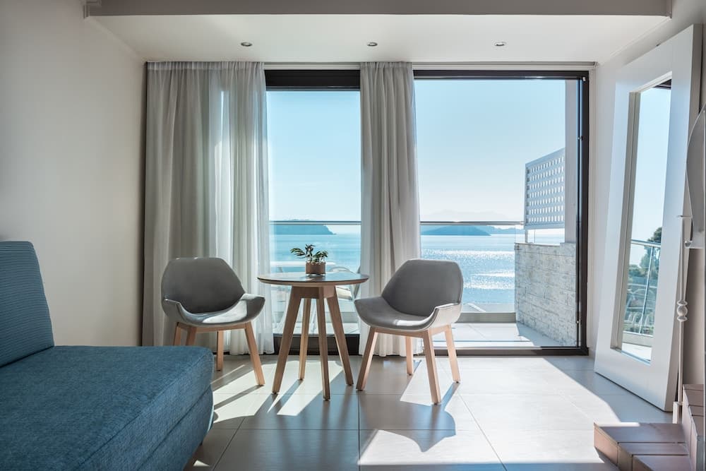 Kassandra Bay Resort, Suites & Spa photo 5