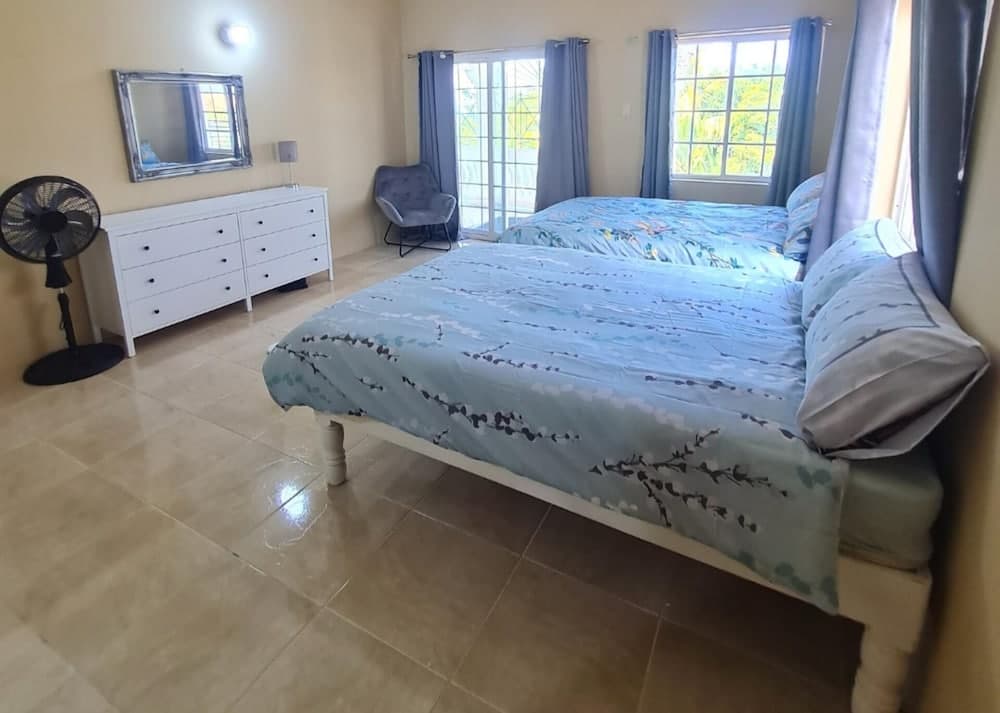 Tropical Paradise Retreat in St Ann's