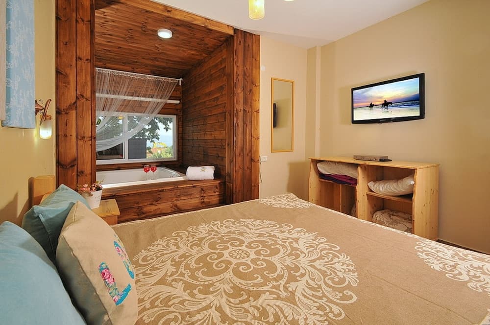 Mul Kineret Suites photo 2