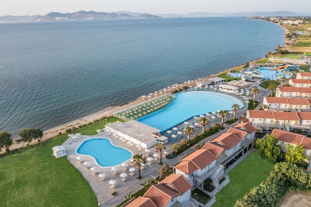 White Olive Marine Aquapark - All Inclusive photo 9