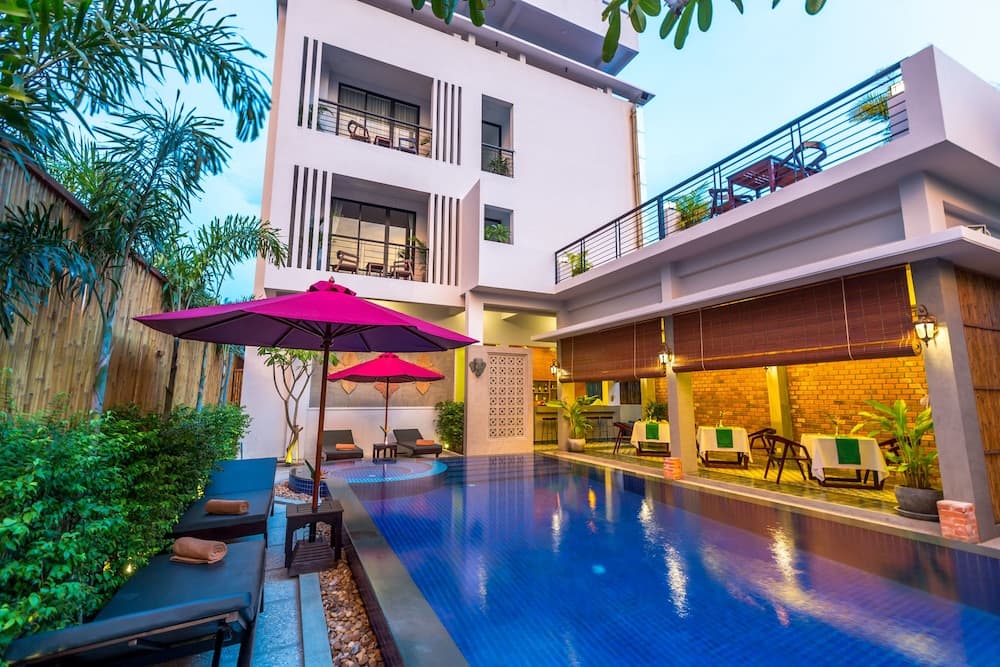 Silver Palms Residence