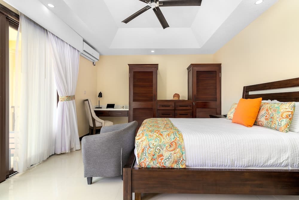 Breathaking Luxury Cliffside Villa photo 3