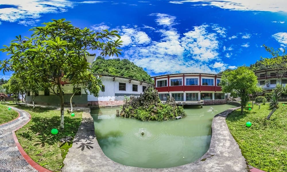 Pipaxi Hotel