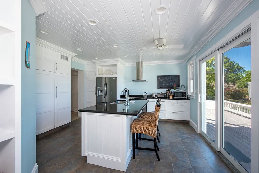 Waterfront Wonder: Cottage With Stunning Views photo 5