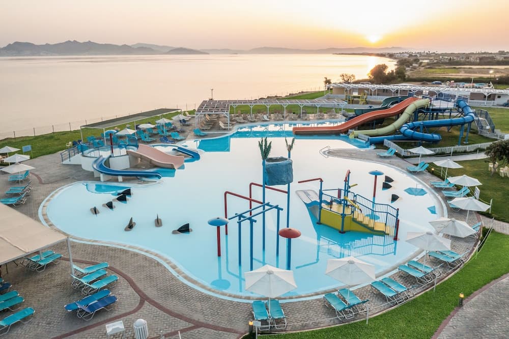 White Olive Marine Aquapark - All Inclusive photo 6