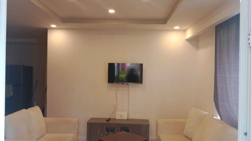 2 Bedroom Apartment With 2 Pools photo 9