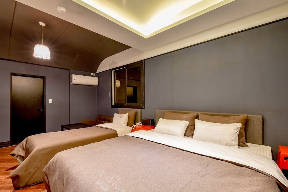 French Code Hotel photo 4
