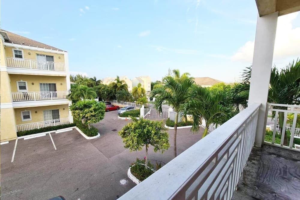 Luxury Condo at Venito photo 7