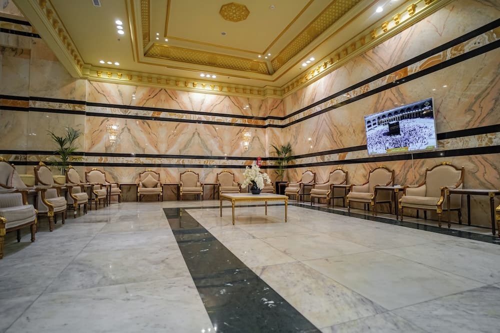 Emaar Forum photo 4